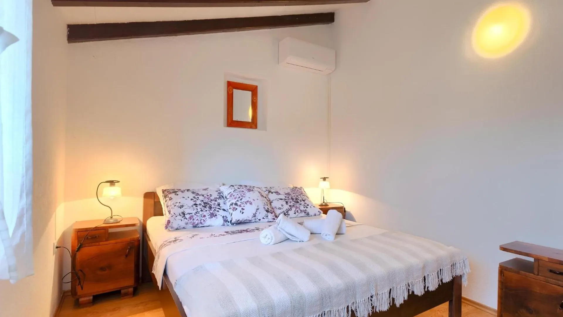 Boutique Holiday Home With Pool In Egotici Segotici Croácia